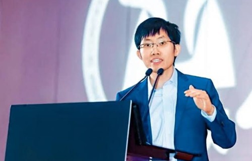 DeepSeek千亿融资新进展：机构在争最后入场券，最快明年上市
