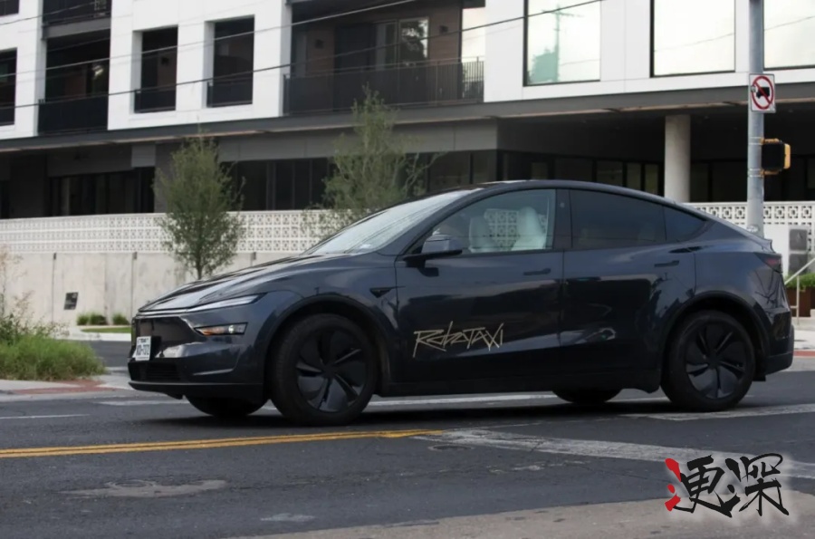 特斯拉 Robotaxi 终于来了，无人驾驶 也收小费-1.jpg