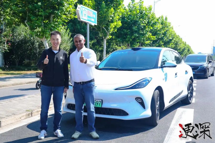 Uber 与 Momenta 联合官宣，Robotaxi将在德国慕尼黑首发.jpg