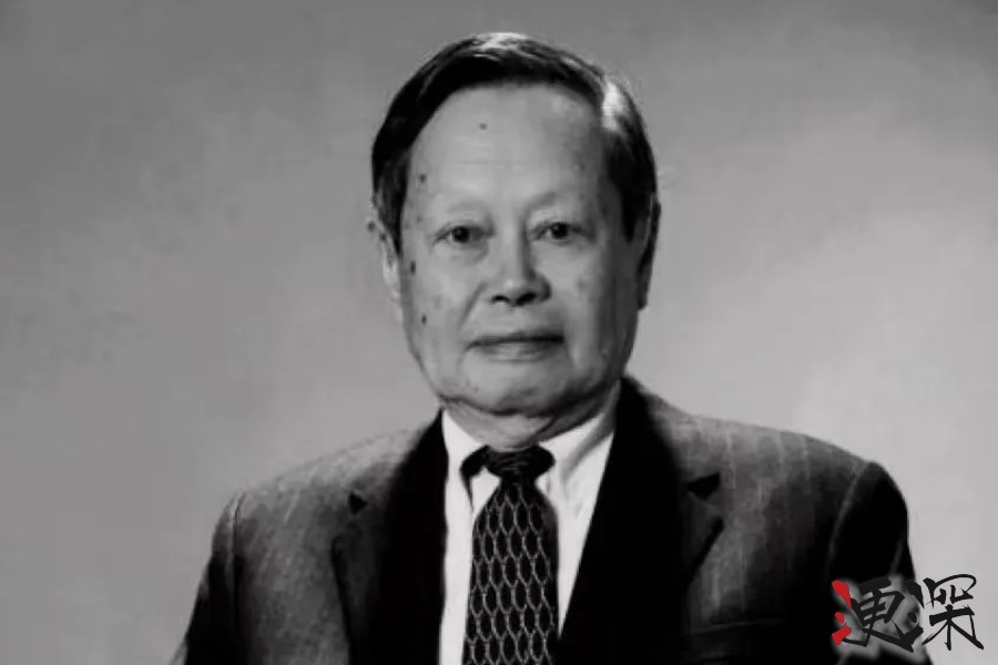 杨振宁 先生因病逝世，享年103岁.jpg
