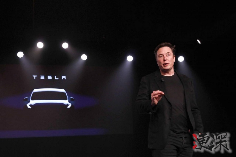 马斯克：特斯拉 FSD V14.2会大规模推送.jpg